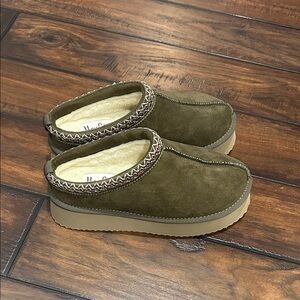 New! Olive Green Moccasins for Women